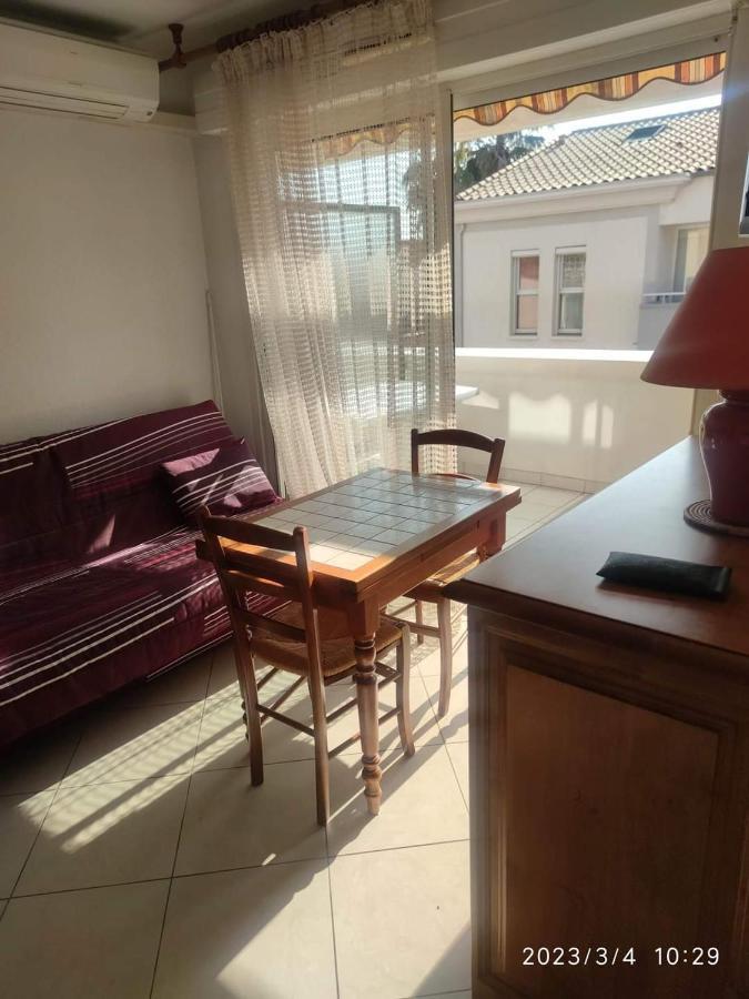 T2 Clim Avec Terrasse Et Place De Parking Privative Balaruc-les-Bains Exterior foto